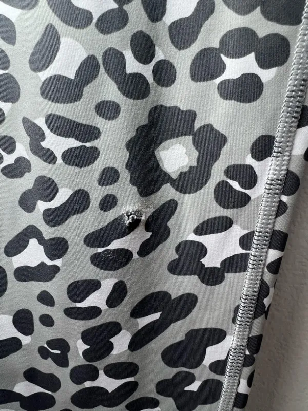 Offline by Aerie Goals 7/8 High Rise Leggings Gray Cheetah Yoga Pilates FLAW Sm - Image 5