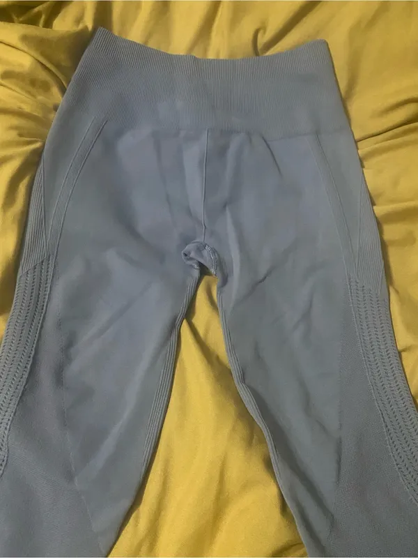 Seamless Light Blue lululemon Leggings - Image 2