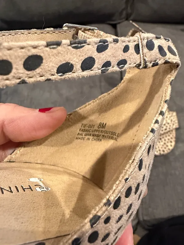 New Chinese Laundry Size 8M Beige and Black Polka Dot Block Heel Sandals - Image 2