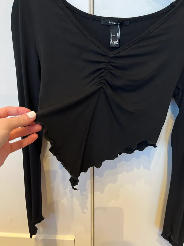 NWT  Top - Image 4
