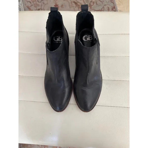 Gianni Bini Womens Black Leather Chelsea Ankle Boots Pointed Toe Block Heel - Image 2