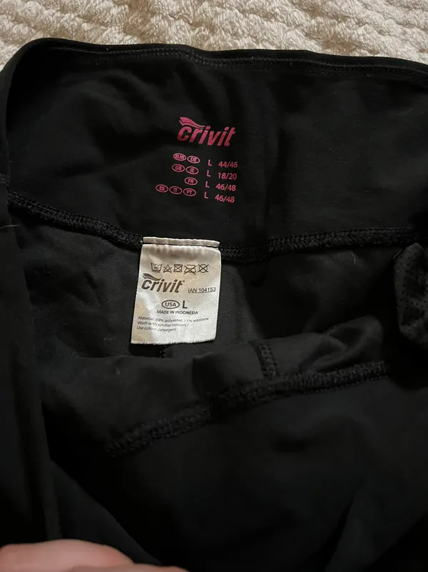 Large Loose Black Stretch Yoga Pant - Image 3