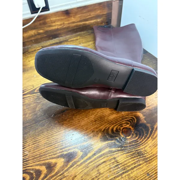 Time And Tru Burgundy Tall‎ Boots Size 7 - Image 6