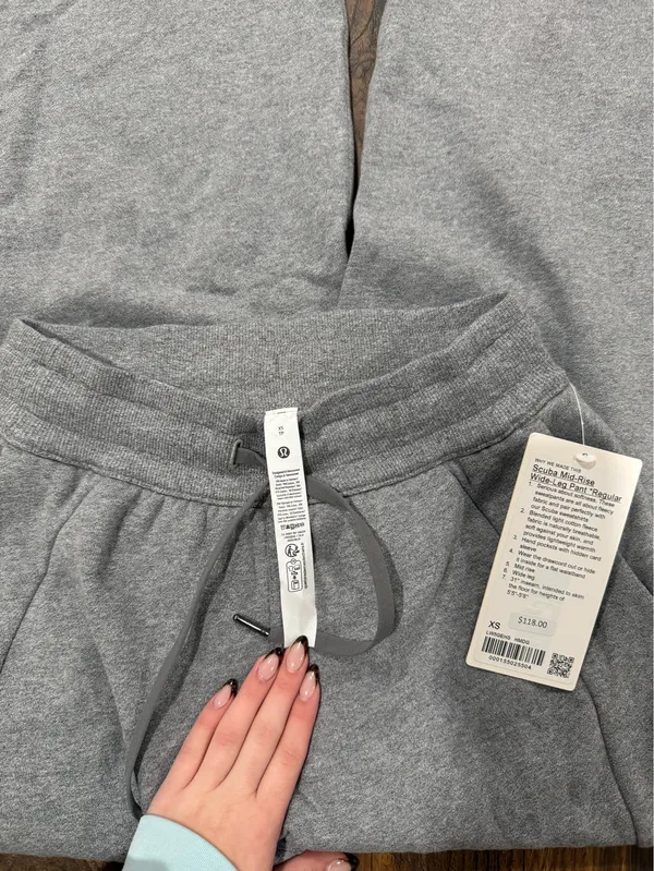 Lululemon Wide-Leg Scuba Mid-Rise Pants - Image 3
