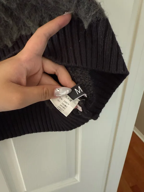 M2 Fuzzy Wool Blend Sweater Vest Gray Size L - Image 4