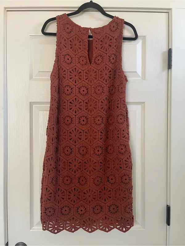 Women’s Evereve Brooklyn Crochet Sleeveless Mini Dress Rust Size L - Image 6