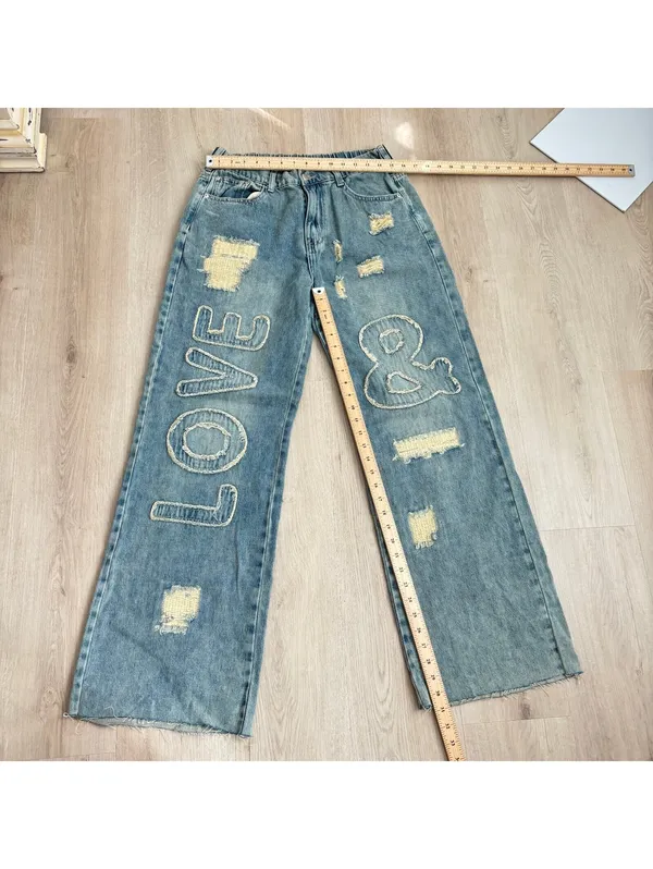Oli & Hali EUC Women's Love & Applique Patch Wide Leg Jeans Size L - Image 3