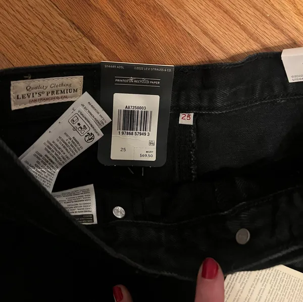 Levi’s Black Denim Mini Skirt - Image 4