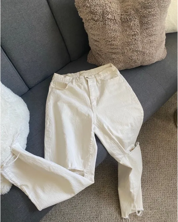 Vintage high waisted jeans size 4 White - Image 3