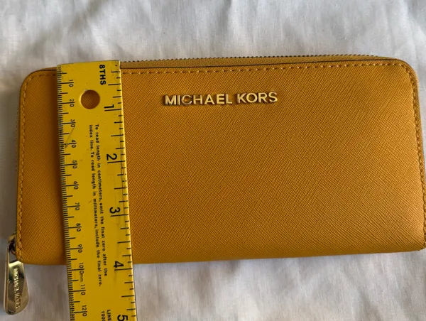 Michael Kors Wallet - Image 5