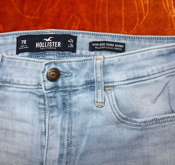 Hollister High Waisted Skinny Jeans - Image 3