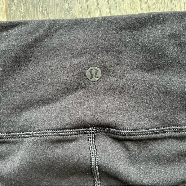 Lululemon High Rise Reveal Precision Tights in Black Size 2 Laser Cut Mesh Leg - Image 10