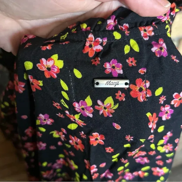 NWT Maaji Black Floral Viscose Short Flowy Mini Dress Size Medium - Image 6