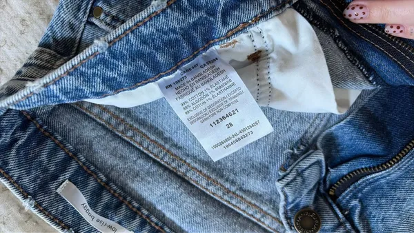 Low-Rise Wrangler Jeans - Image 3