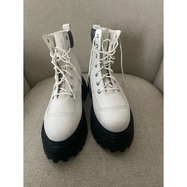 Timberland Combat Boots; Round Toe Boot; S53, Sz 9 - Image 2