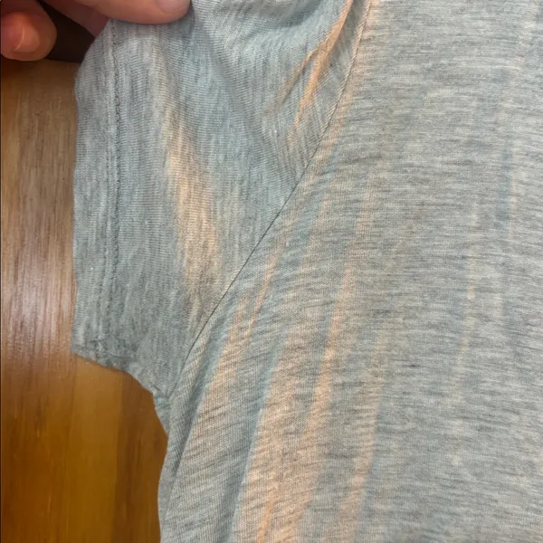 Francesca's Size Medium Grey Casual T - Image 4