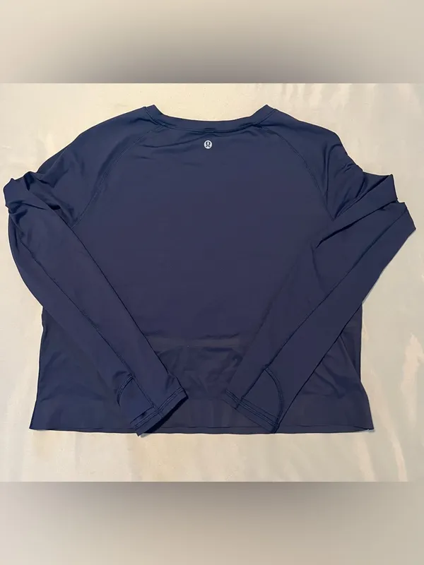 Lululemon long sleeve workout top - Image 2
