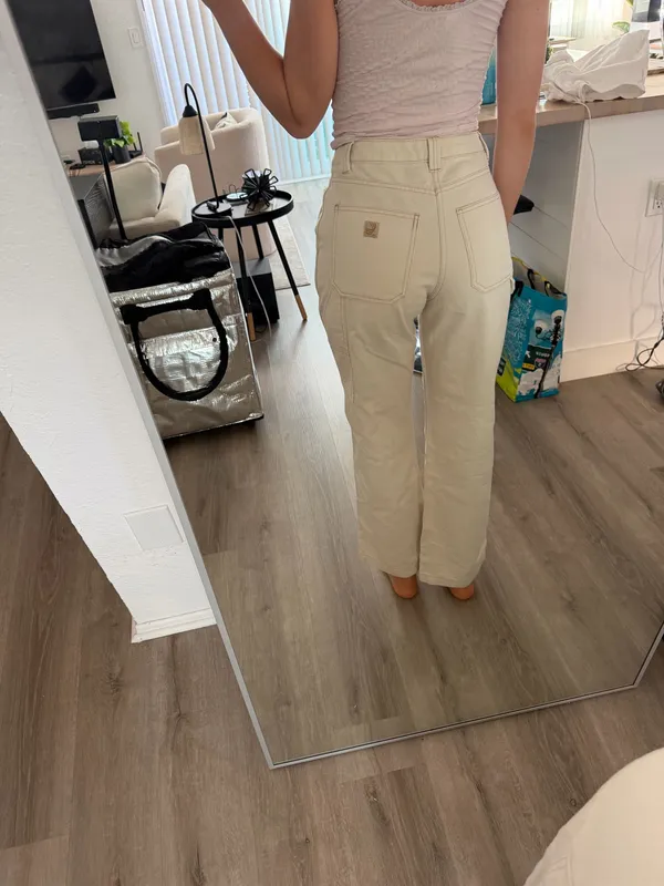Aritzia TNA Cream Cargo Pants - Image 3
