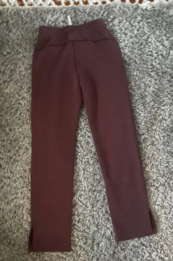 Lululemon Softstreme Split Hem Pants Size 6 Red Merlot - Image 4