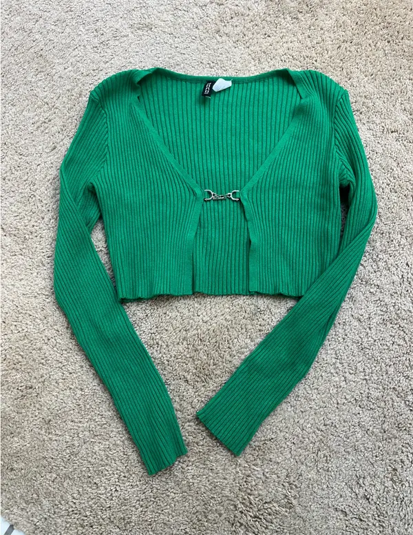 H&M Green Cardigan Cropped - Image 2