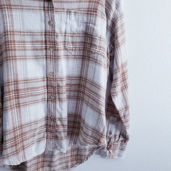 American Eagle Plaid Button Down Long Sleeve Shirt - Image 4