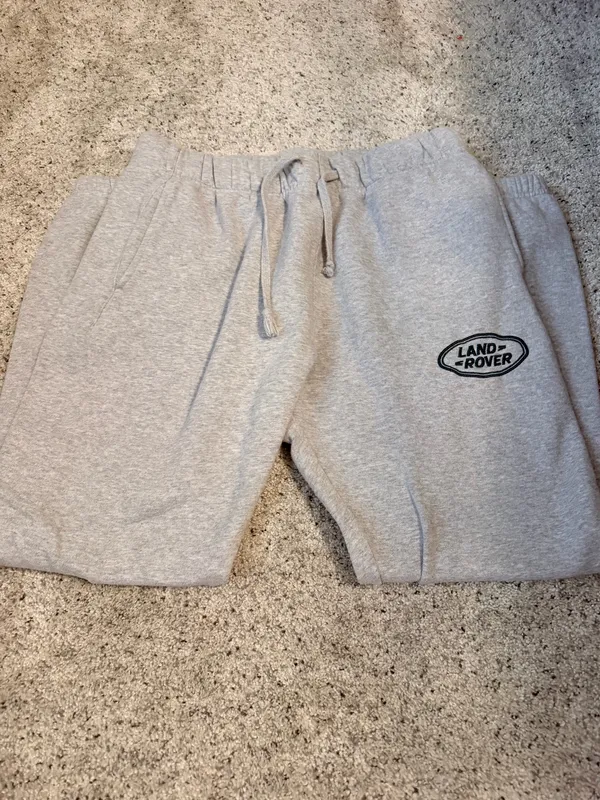 PacSun Land Rover Sweat Suit  - Image 6