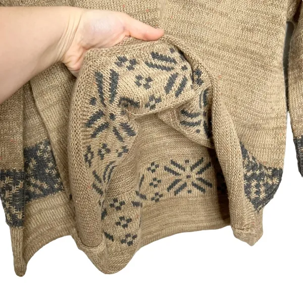 Hem & Thread Tan Knit Gray Fair Isle Stripe 3/4 Length Sleeve Sweater - Image 5