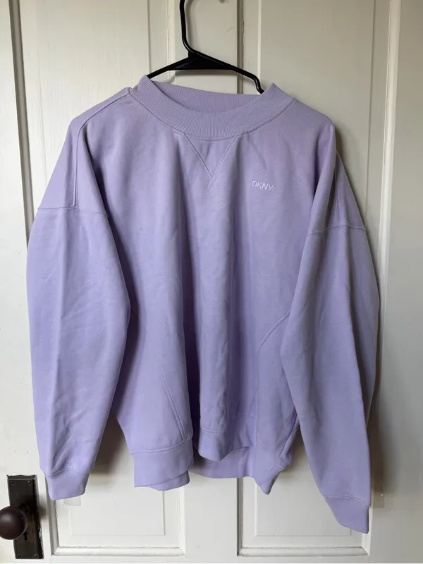 DKNY Women's Lavender Crewneck Sweatshirt - Image 3