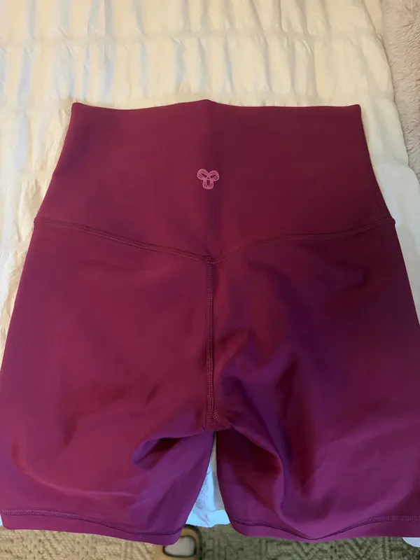 TNA Action Aritzia Biker Shorts - Image 3