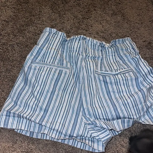 American Eagle shorts - Image 4