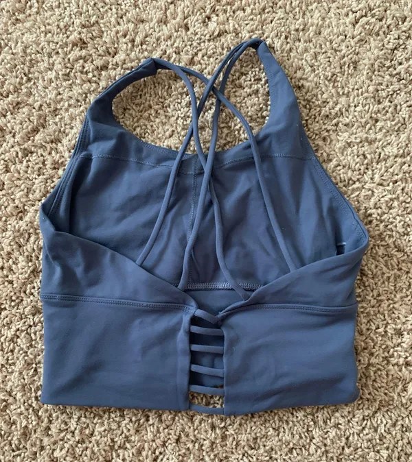 Workout Tops Size M - Image 2
