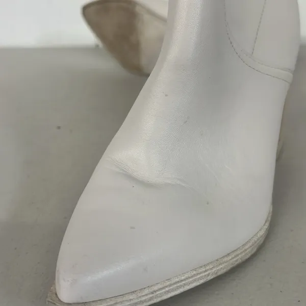 Steve Madden sz9 ivory bone CATE western heeled booties boots side zip leather - Image 8