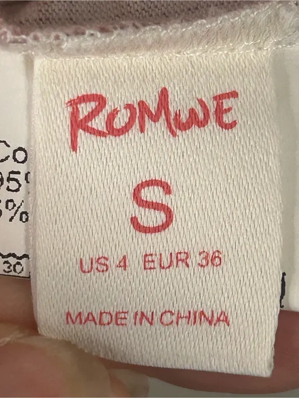 Romwe Y2K Style Handkerchief Camisole Tank Top - Image 4
