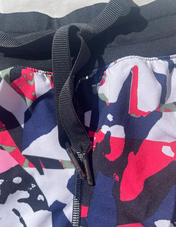 Lululemon Hotty Hot Shorts - Image 2