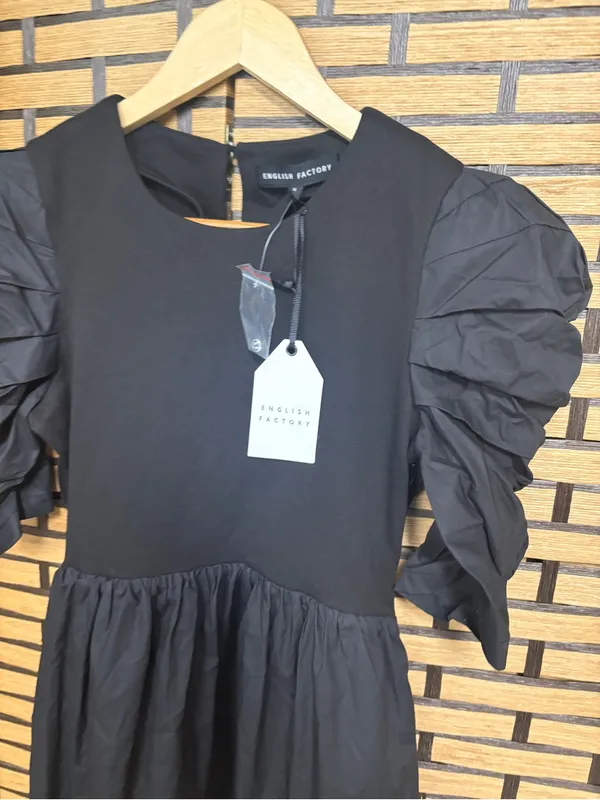 English factory black ruched sleeve dress size small - Image 3