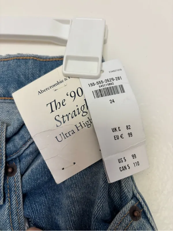 Abercrombie & Fitch “the 90’s Straight ultra high Jeans” - Image 2