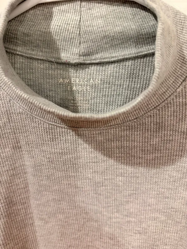 American Eagle Grey Long Sleeve Crop Top Shirt Size XXL - Image 2