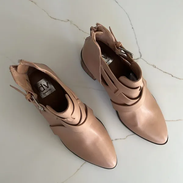 DV by Dolce Vita Drako Strapy Ankle Boots 8 Tan Booties Stacked Heel Vegan - Image 7