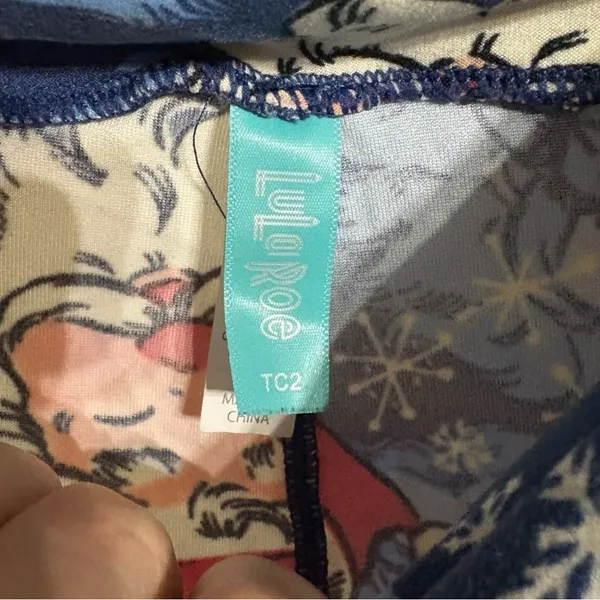 LuLaRoe Blue and White Santa Leggings Size TC2 - Image 4