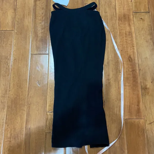 House Of CB black slim fit maxi skirt - Image 2