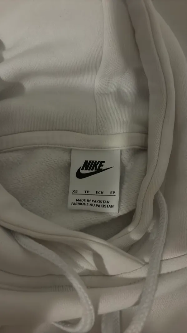 Nike White Hoodie Women’s - Image 3