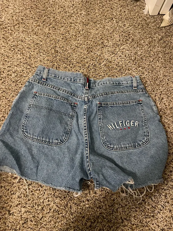 Vintage High-Waisted Tommy Hilfiger Shorts - Image 3