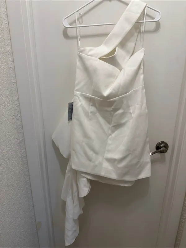 Elliatt Convergence Dress in Ivory NWT - Image 4