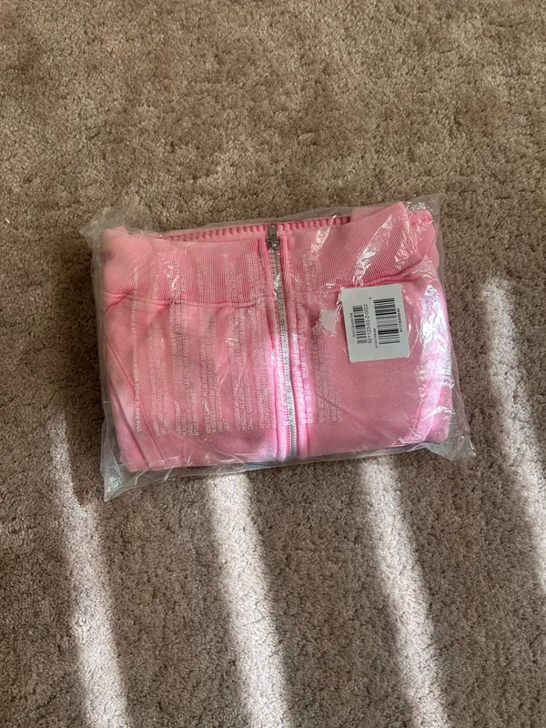 Madhappy x Gap full Zip Cropped Hoodie Medium - Image 2