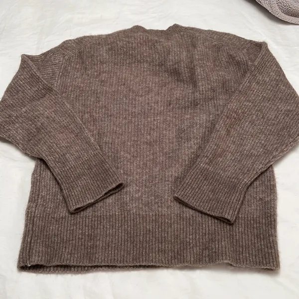 Aritzia Babaton Georgie Sweater Oversized crew-neck sweater - Image 10