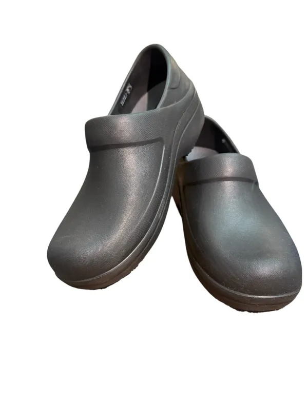 CROCS black Slip-On Mule Clogs anti slip work comfort shoe sz 7 lightweight - Image 5