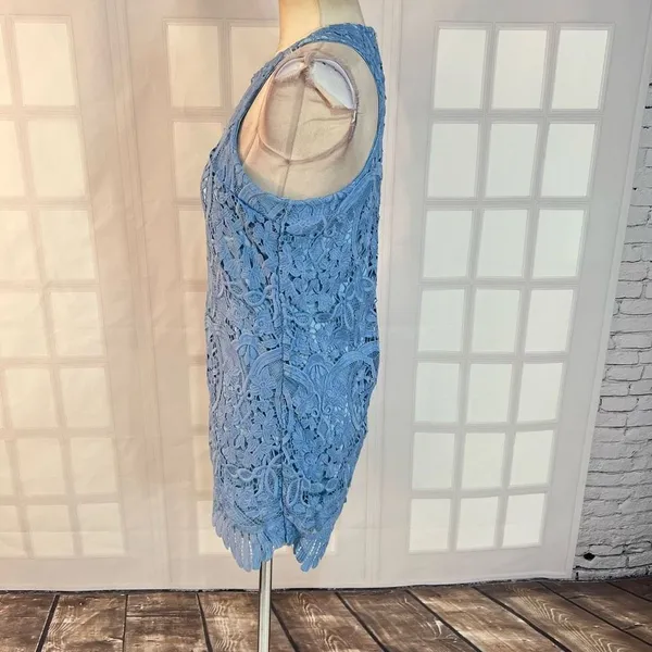 Lovers & friends baby blue lace scallop hem party dress size small - Image 7
