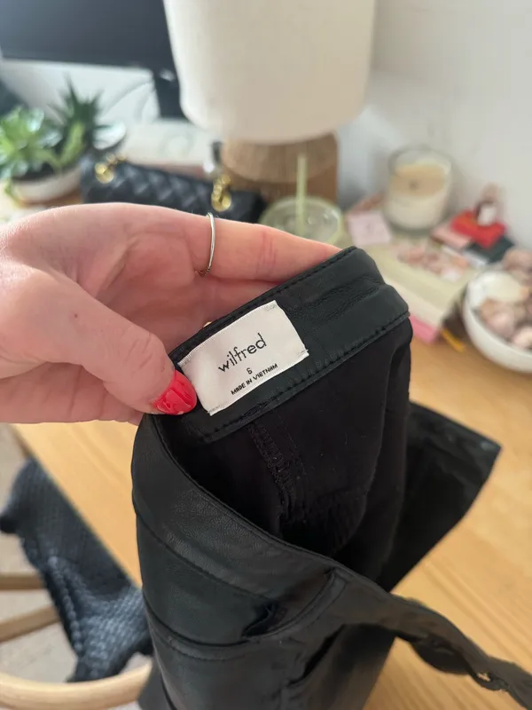 Wilfred Leather Aritzia Pants - Image 6