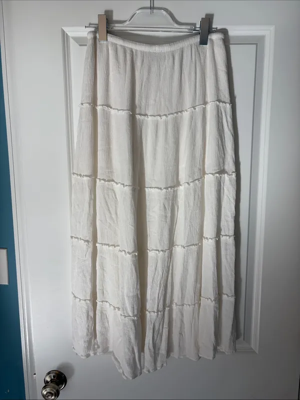 Garage White Long Tiered Gauzy Maxi Skirt Size Medium - Image 6