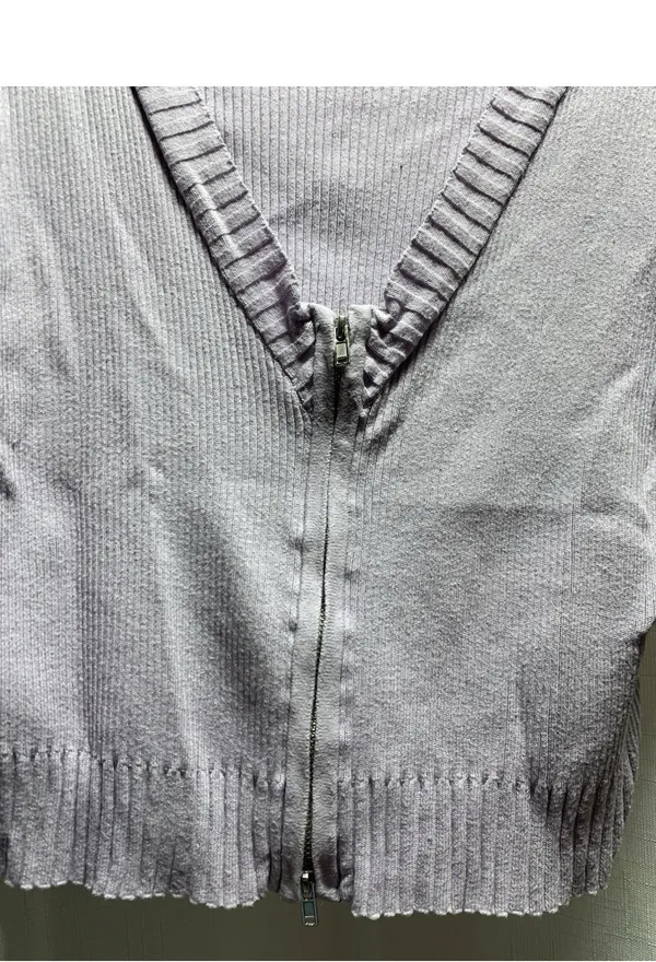 La Hearts lavender V-neck front zip ribbed cropped cardigan sweater Size:M - Image 2